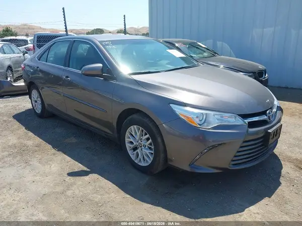4T4BF1FK0GR536862 2016 TOYOTA CAMRY - Image 1