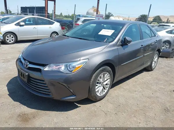 4T4BF1FK0GR536862 2016 TOYOTA CAMRY - Image 2