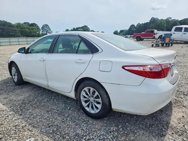 4T4BF1FK0GR537686 2016 TOYOTA CAMRY - Image 2