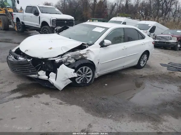 4T4BF1FK0GR539552 2016 TOYOTA CAMRY - Image 2