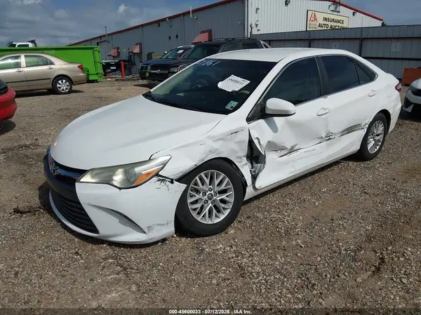 4T4BF1FK0GR540734 2016 TOYOTA CAMRY - Image 2