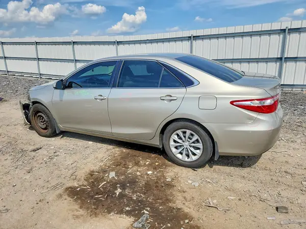 4T4BF1FK0GR545559 2016 TOYOTA CAMRY - Image 2
