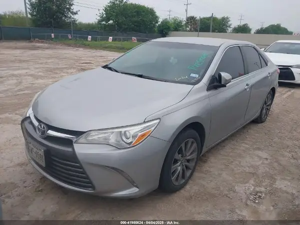 4T4BF1FK0GR547733 2016 TOYOTA CAMRY - Image 2