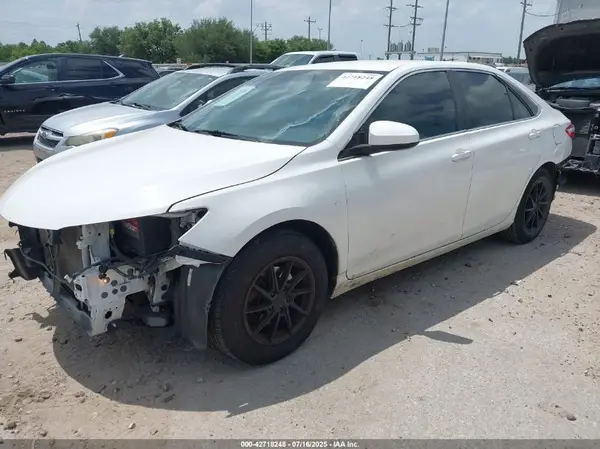 4T4BF1FK0GR549501 2016 TOYOTA CAMRY - Image 2