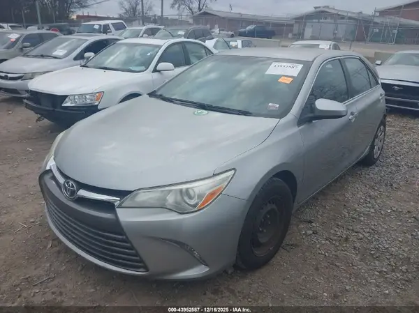4T4BF1FK0GR553838 2016 TOYOTA CAMRY - Image 2
