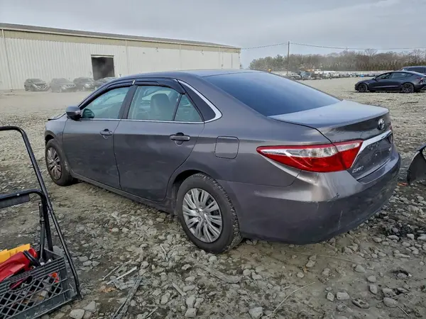 4T4BF1FK0GR555248 2016 TOYOTA CAMRY - Image 2