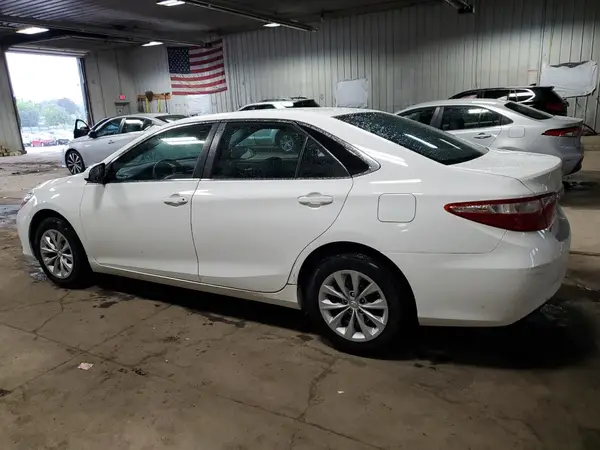 4T4BF1FK0GR555461 2016 TOYOTA CAMRY - Image 2