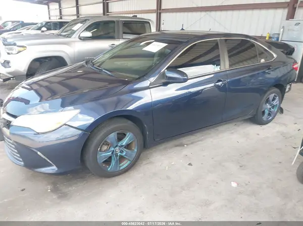 4T4BF1FK0GR555623 2016 TOYOTA CAMRY - Image 2
