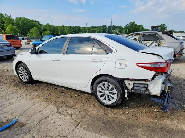 4T4BF1FK0GR559090 2016 TOYOTA CAMRY - Image 2