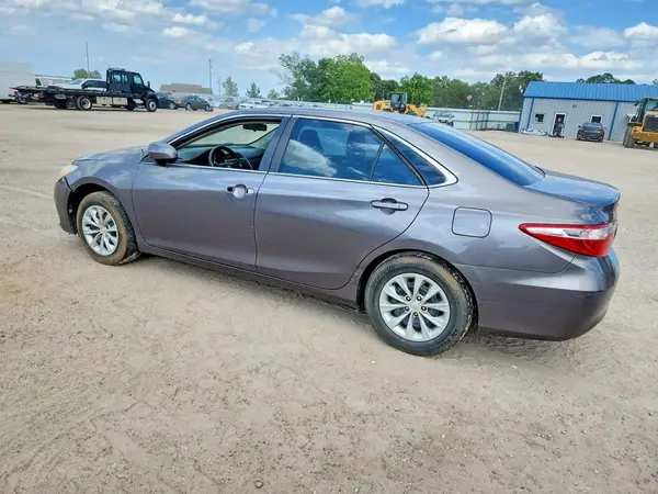 4T4BF1FK0GR559140 2016 TOYOTA CAMRY - Image 2