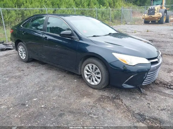 4T4BF1FK0GR561132 2016 TOYOTA CAMRY - Image 1