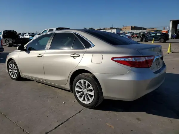 4T4BF1FK0GR563575 2016 TOYOTA CAMRY - Image 2