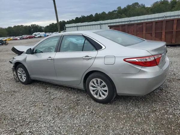4T4BF1FK0GR563799 2016 TOYOTA CAMRY - Image 2