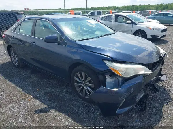 4T4BF1FK0GR564175 2016 TOYOTA CAMRY - Image 1