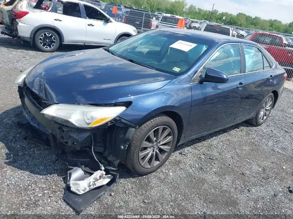 4T4BF1FK0GR564175 2016 TOYOTA CAMRY - Image 2