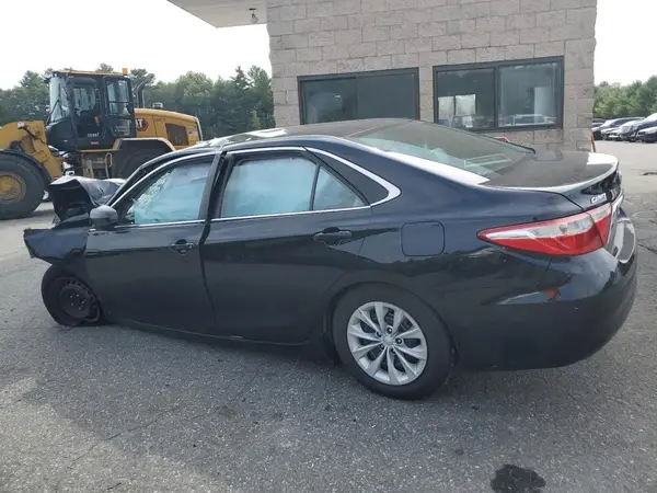 4T4BF1FK0GR571353 2016 TOYOTA CAMRY - Image 2