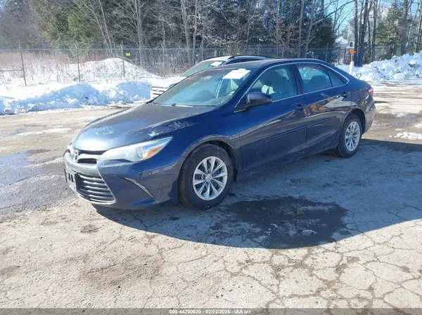 4T4BF1FK0GR573359 2016 TOYOTA CAMRY - Image 2