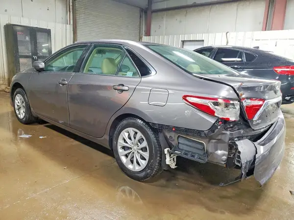 4T4BF1FK0GR577525 2016 TOYOTA CAMRY - Image 2