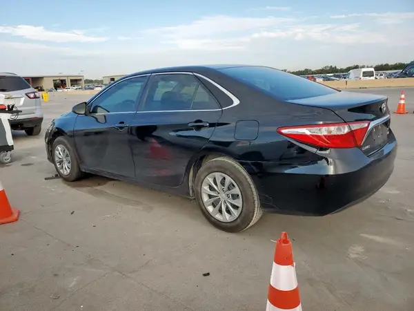 4T4BF1FK0GR577833 2016 TOYOTA CAMRY - Image 2