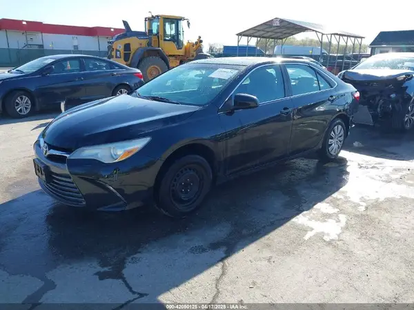 4T4BF1FK0GR583454 2016 TOYOTA CAMRY - Image 2