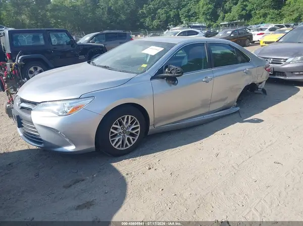 4T4BF1FK0GR583549 2016 TOYOTA CAMRY - Image 2