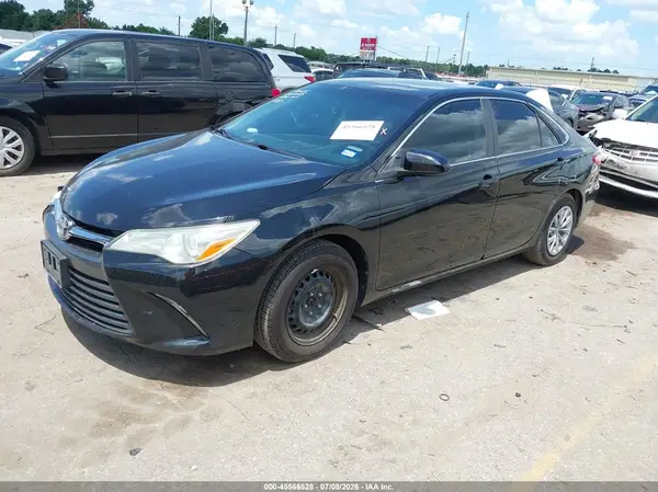 4T4BF1FK0GR584426 2016 TOYOTA CAMRY - Image 2
