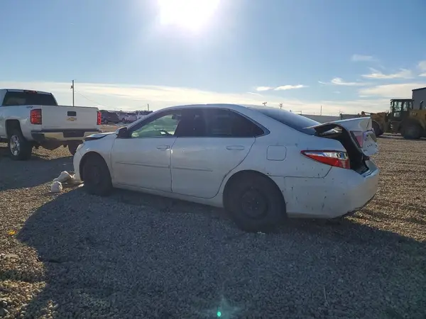 4T4BF1FK0GR584586 2016 TOYOTA CAMRY - Image 2