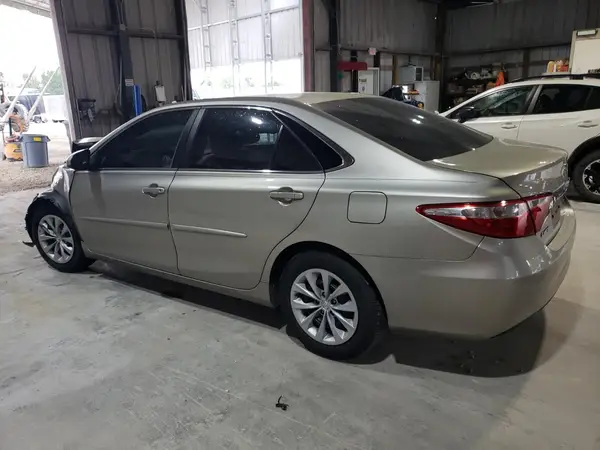 4T4BF1FK1GR516801 2016 TOYOTA CAMRY - Image 2