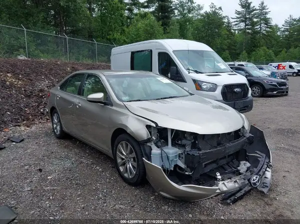 4T4BF1FK1GR519570 2016 TOYOTA CAMRY - Image 1