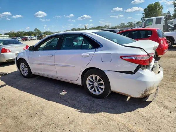 4T4BF1FK1GR524090 2016 TOYOTA CAMRY - Image 2