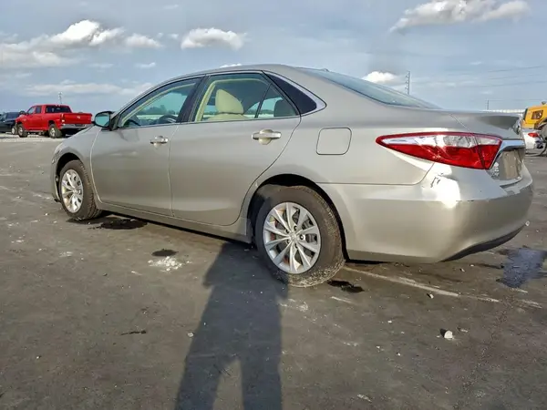 4T4BF1FK1GR527023 2016 TOYOTA CAMRY - Image 2