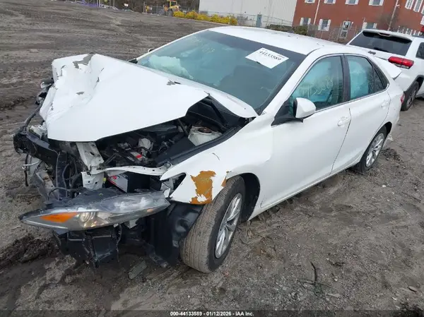 4T4BF1FK1GR528222 2016 TOYOTA CAMRY - Image 2