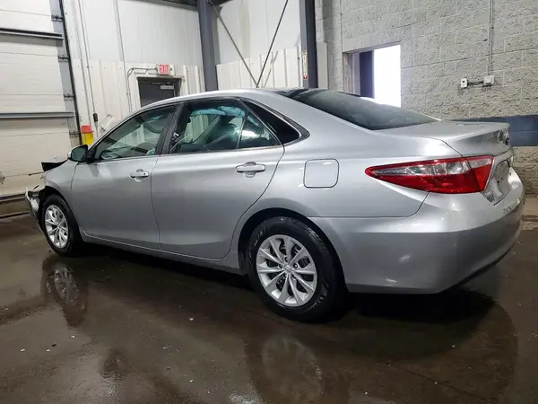 4T4BF1FK1GR531556 2016 TOYOTA CAMRY - Image 2