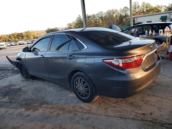 4T4BF1FK1GR532951 2016 TOYOTA CAMRY - Image 2