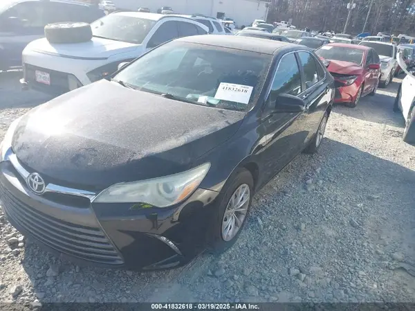 4T4BF1FK1GR536675 2016 TOYOTA CAMRY - Image 2