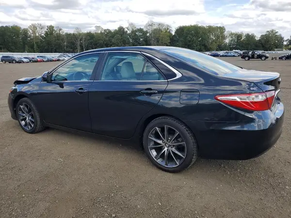 4T4BF1FK1GR539575 2016 TOYOTA CAMRY - Image 2