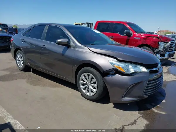 4T4BF1FK1GR542427 2016 TOYOTA CAMRY - Image 1