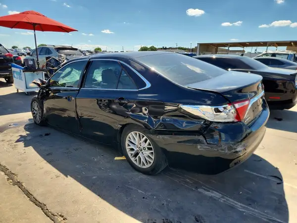 4T4BF1FK1GR543562 2016 TOYOTA CAMRY - Image 2