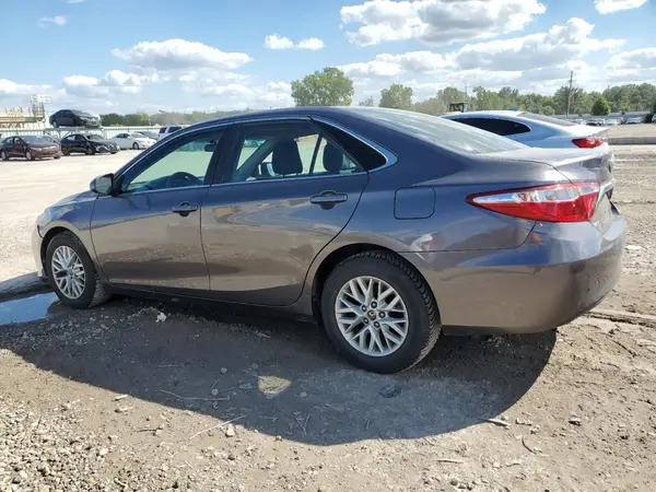 4T4BF1FK1GR544596 2016 TOYOTA CAMRY - Image 2