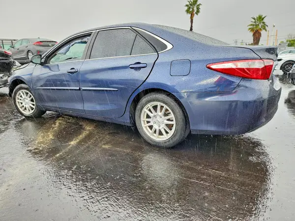 4T4BF1FK1GR553024 2016 TOYOTA CAMRY - Image 2