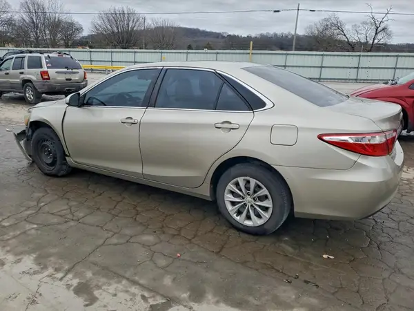 4T4BF1FK1GR553864 2016 TOYOTA CAMRY - Image 2