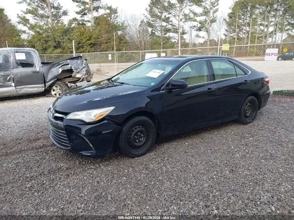 4T4BF1FK1GR555260 2016 TOYOTA CAMRY - Image 2