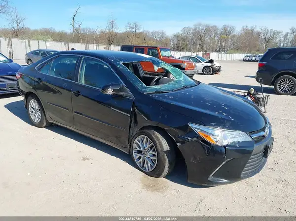 4T4BF1FK1GR557445 2016 TOYOTA CAMRY - Image 1
