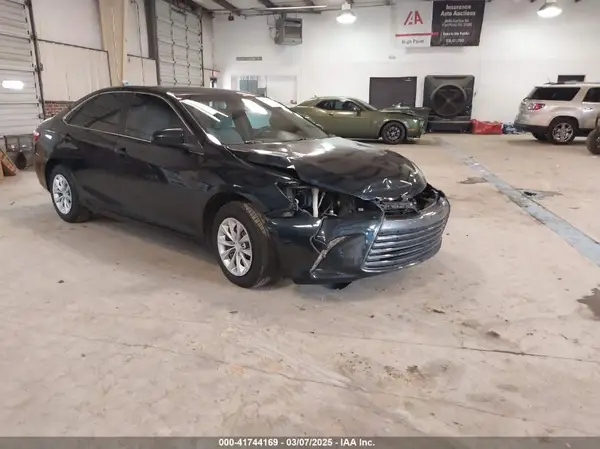 4T4BF1FK1GR562970 2016 TOYOTA CAMRY - Image 1