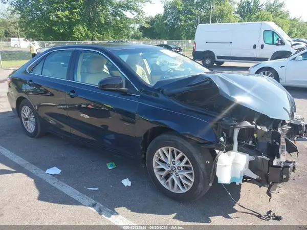 4T4BF1FK1GR567439 2016 TOYOTA CAMRY - Image 1