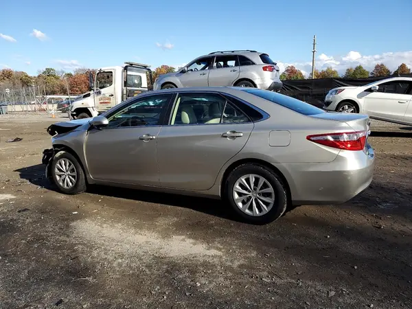 4T4BF1FK1GR570826 2016 TOYOTA CAMRY - Image 2