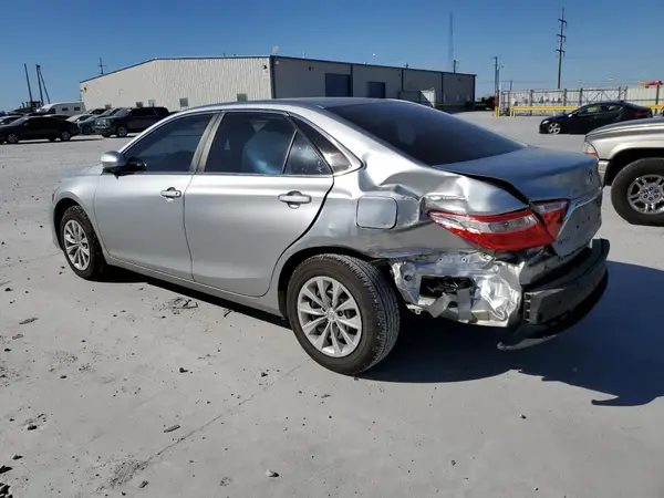 4T4BF1FK1GR574049 2016 TOYOTA CAMRY - Image 2