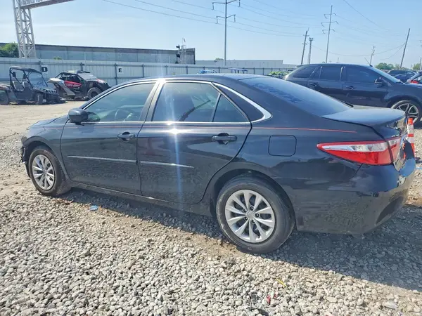 4T4BF1FK1GR574438 2016 TOYOTA CAMRY - Image 2