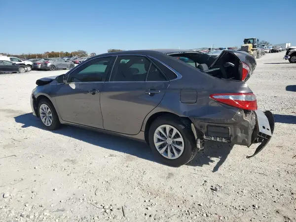 4T4BF1FK1GR576352 2016 TOYOTA CAMRY - Image 2