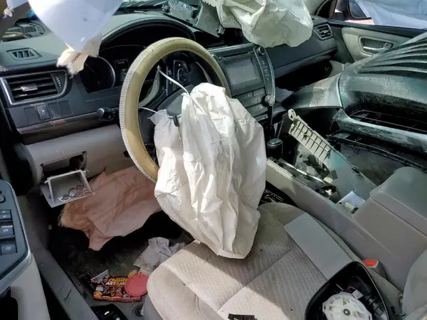 4T4BF1FK1GR577016 2016 TOYOTA CAMRY - Image 8